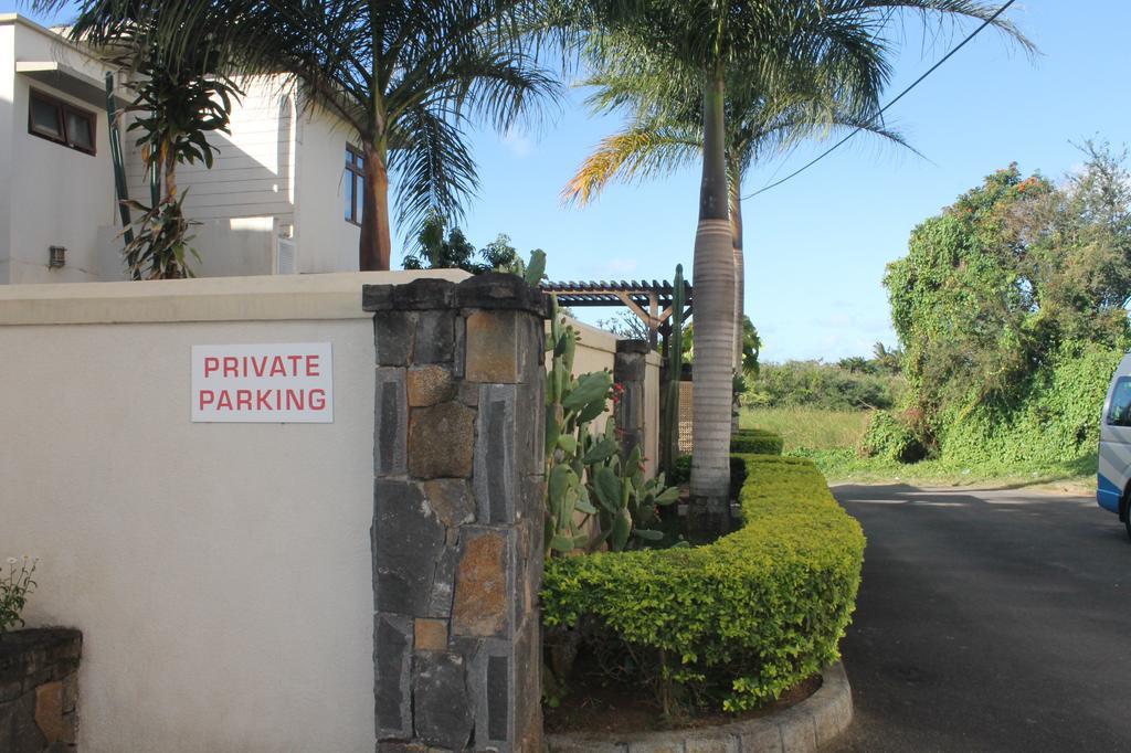 Grand Bay Suites Exterior foto